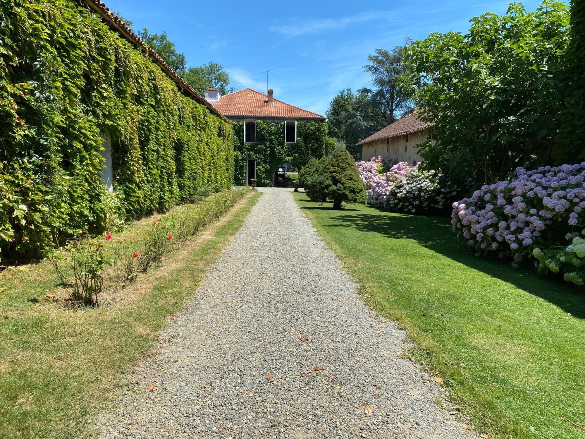 La Seigneurie De Tillac Экстерьер фото