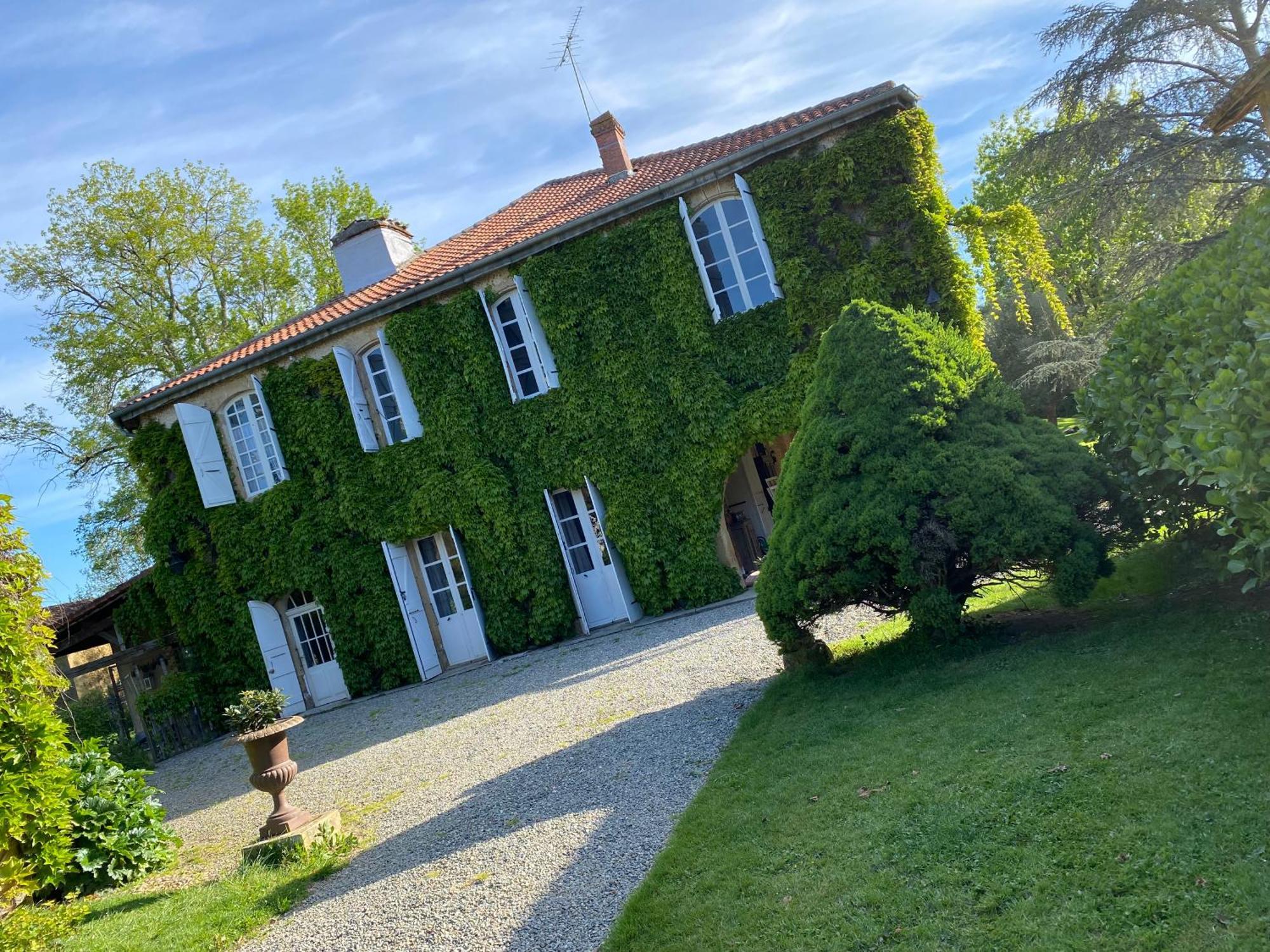 La Seigneurie De Tillac Экстерьер фото